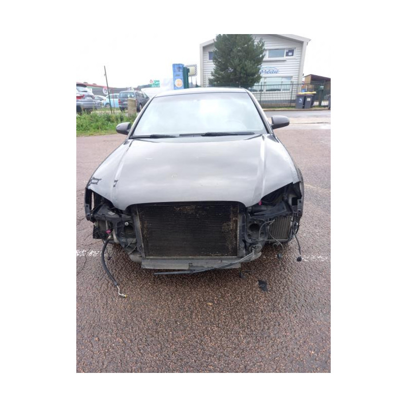 Feu arriere secondaire droit (feux) AUDI A4 2 PHASE 2 d’occasion