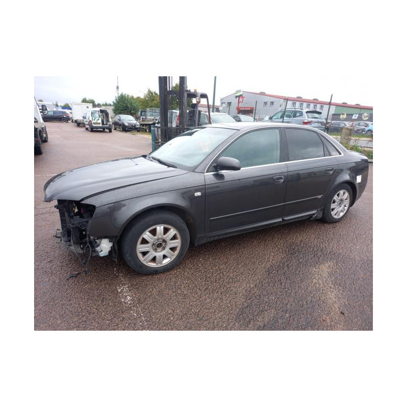 Feu arriere secondaire droit (feux) AUDI A4 2 PHASE 2 d’occasion