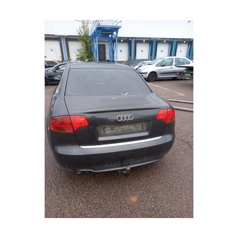 Feu arriere secondaire droit (feux) AUDI A4 2 PHASE 2 d’occasion