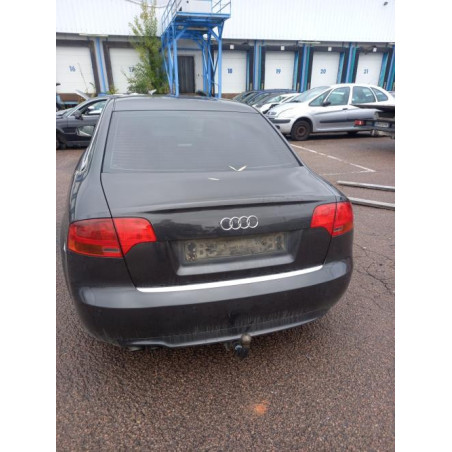 Feu arriere secondaire droit (feux) AUDI A4 2 PHASE 2 d’occasion