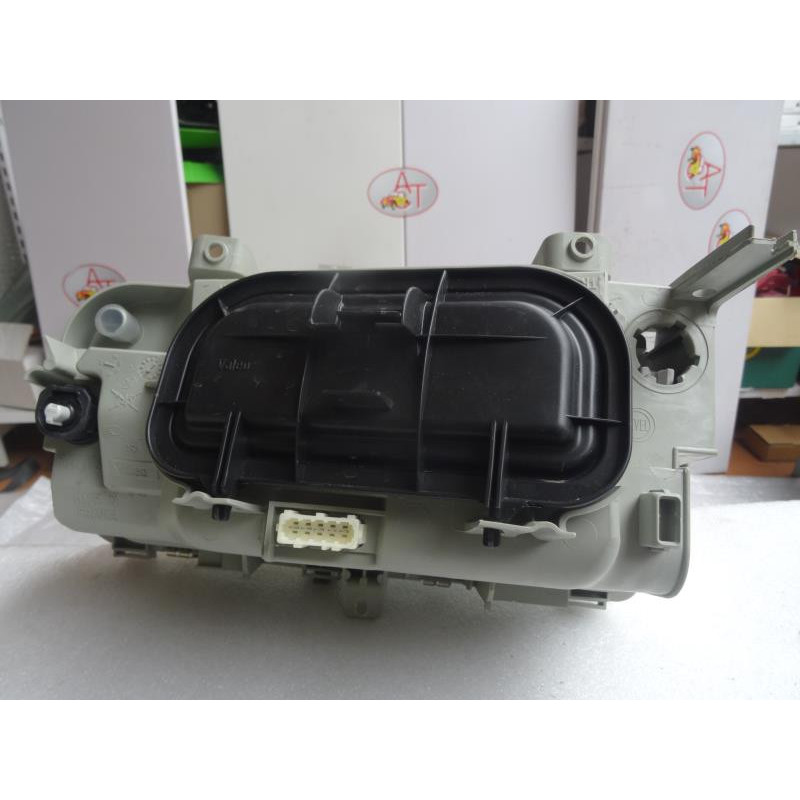 Optique avant principal droit (feux)(phare) PEUGEOT 806 d’occasion