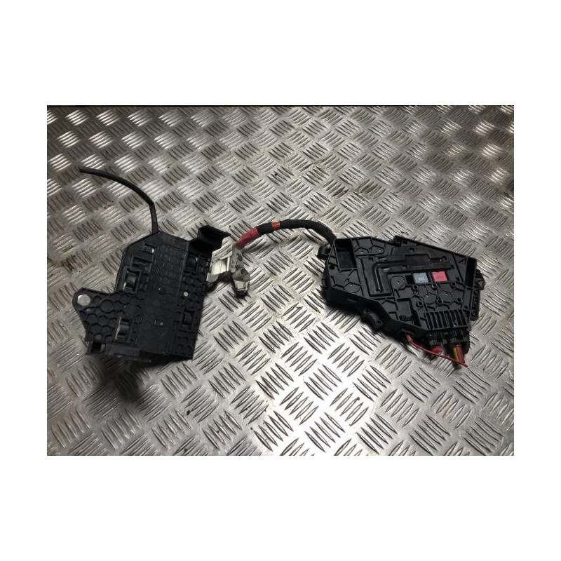 Cosse de batterie MERCEDES CLASSE GLB 247 d’occasion