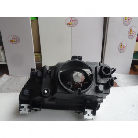 Optique avant principal droit (feux)(phare) RENAULT  d’occasion