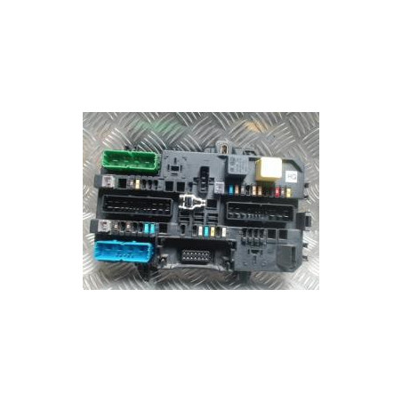 Boitier servitude moteur (BSM) OPEL ZAFIRA B PHASE 1 d’occasion