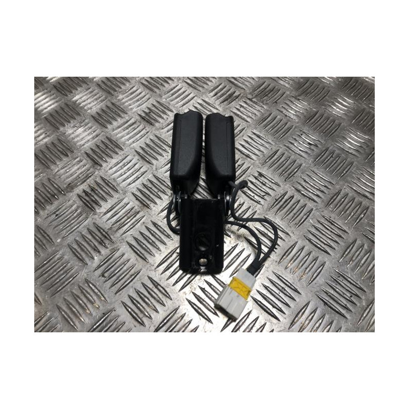Attache ceinture arriere droit DS DS4 1 PHASE 2 d’occasion