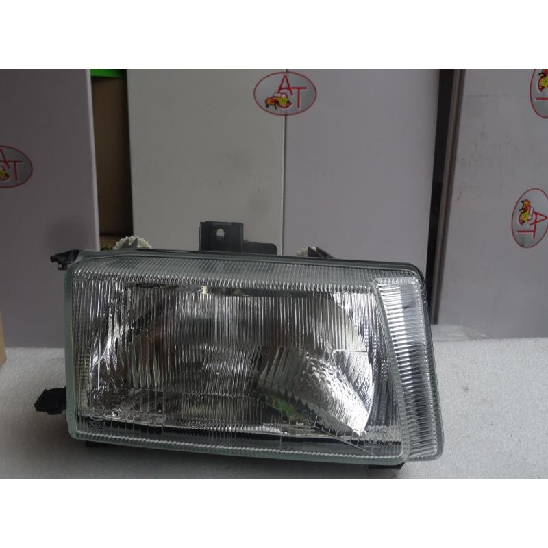 Optique avant principal droit (feux)(phare) VOLKSWAGEN  d’occasion