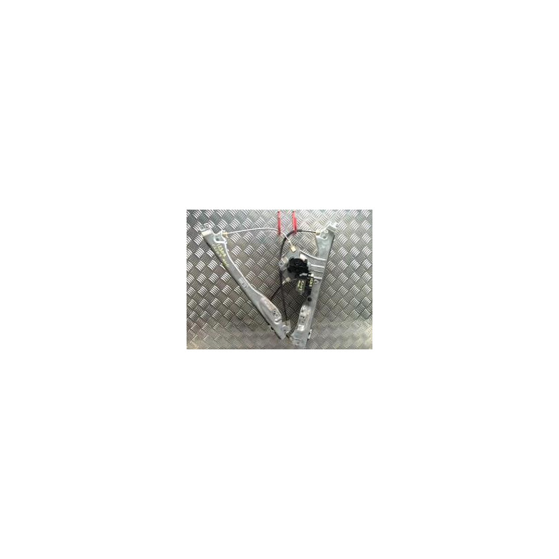 Leve vitre electrique avant gauche RENAULT CLIO 3 PHASE 1 BREAK d’occasion