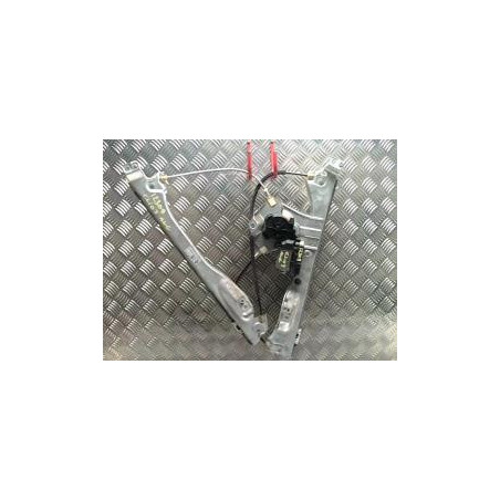 Leve vitre electrique avant gauche RENAULT CLIO 3 PHASE 1 BREAK d’occasion