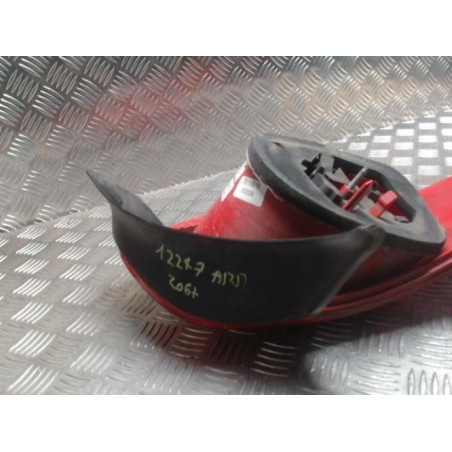 Feu arriere principal droit (feux) PEUGEOT 206+ d’occasion