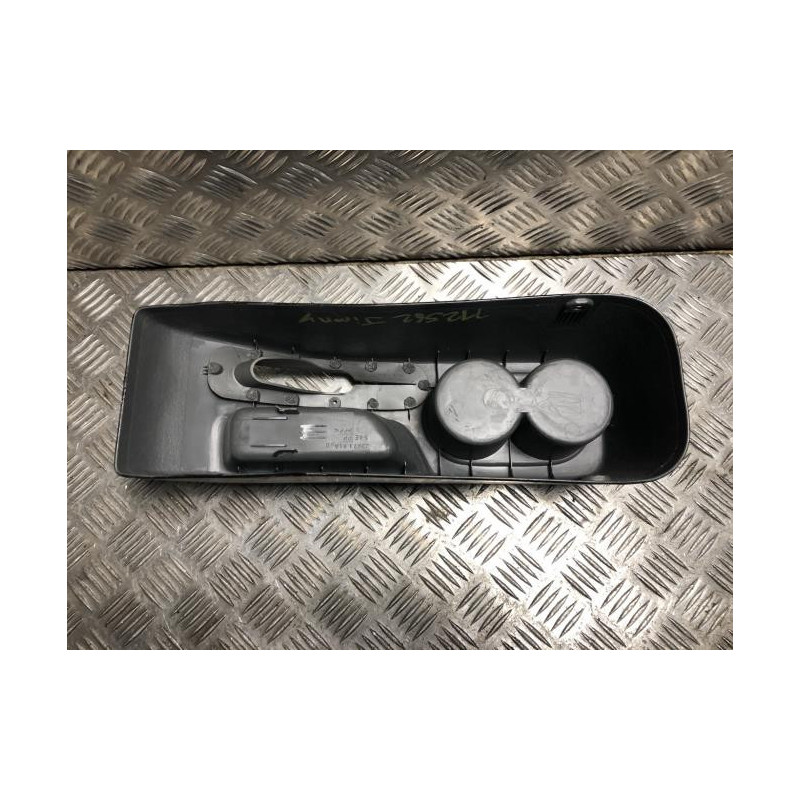 Console central (interieur plastique) SUZUKI JIMNY 1 PHASE 1 d’occasion