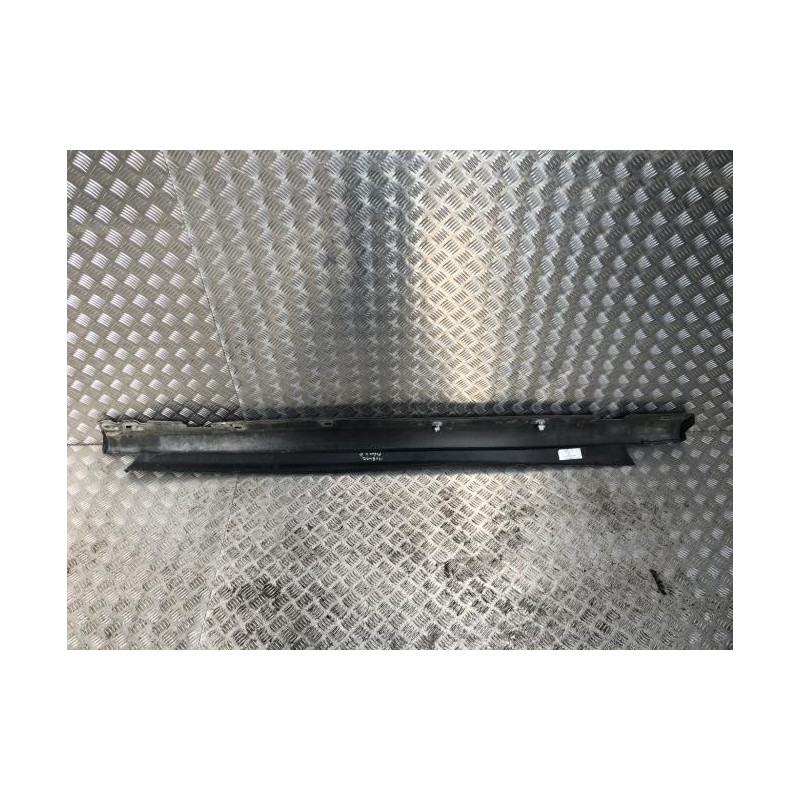 Bas de caisse gauche FORD FOCUS 4 PHASE 1 d’occasion