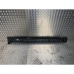 Bas de caisse droit CITROEN C4 CACTUS d’occasion