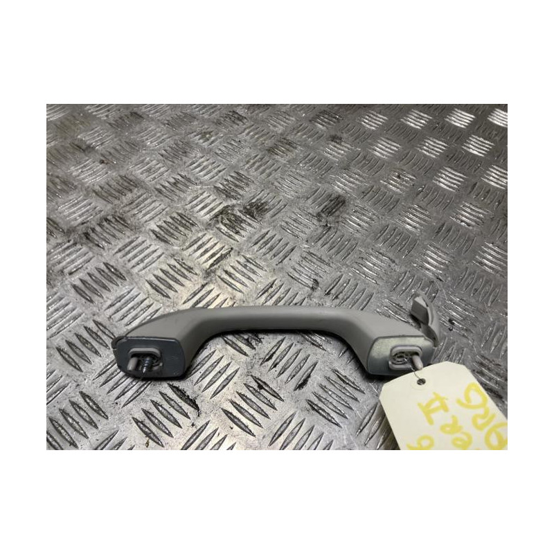 Poignee de maintien arriere gauche DACIA DUSTER 2 PHASE 1 d’occasion