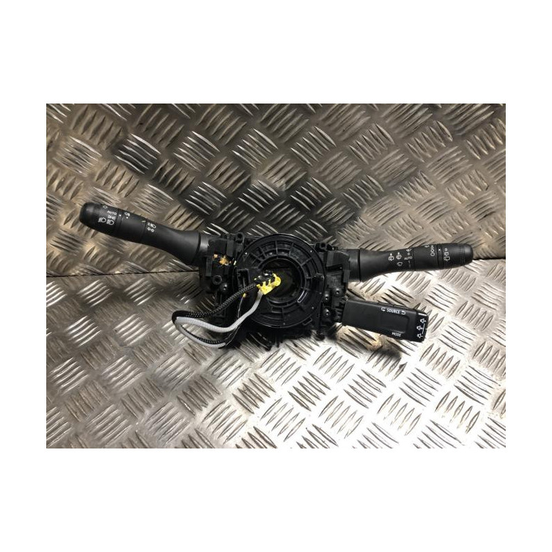 Com (Bloc Contacteur Tournant+Commodo Essuie Glace+Commodo Phare) RENAULT CAPTUR 2 PHASE 1 d’occasion