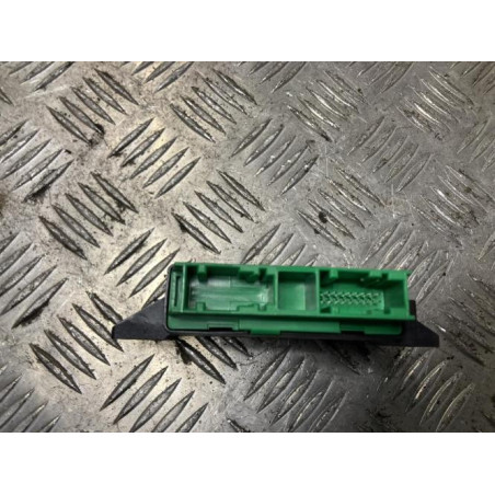 Boitier d'aide au stationnement PEUGEOT 208 1 PHASE 1 d’occasion