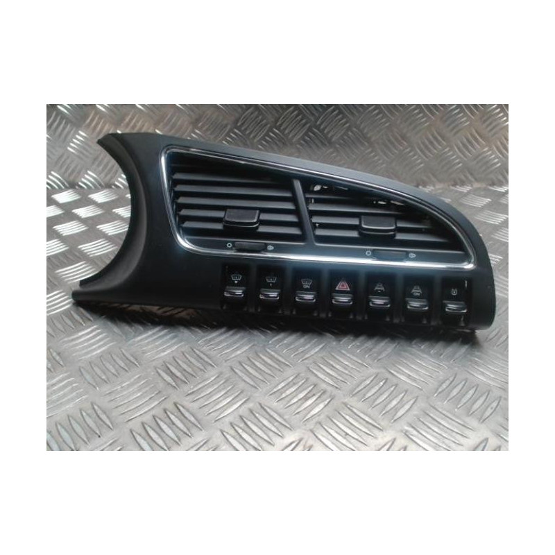 Aerateur tableau de bord PEUGEOT 3008 1 PHASE 1 d’occasion