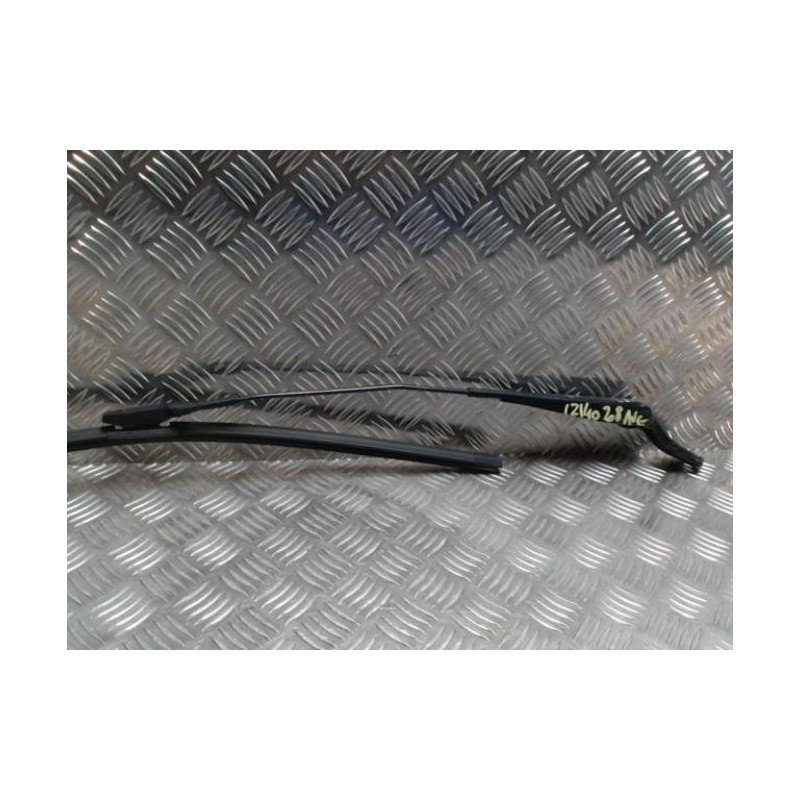 Bras essuie glace avant gauche PEUGEOT 208 1 PHASE 1 d’occasion
