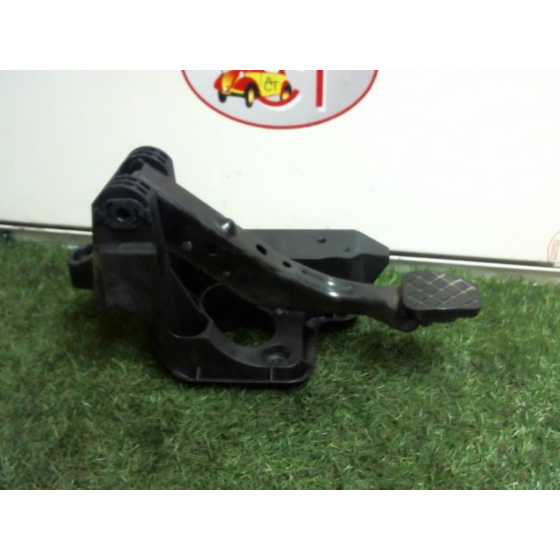 Pedalier de frein VOLKSWAGEN POLO V (6R/6C) PHASE 1 d’occasion