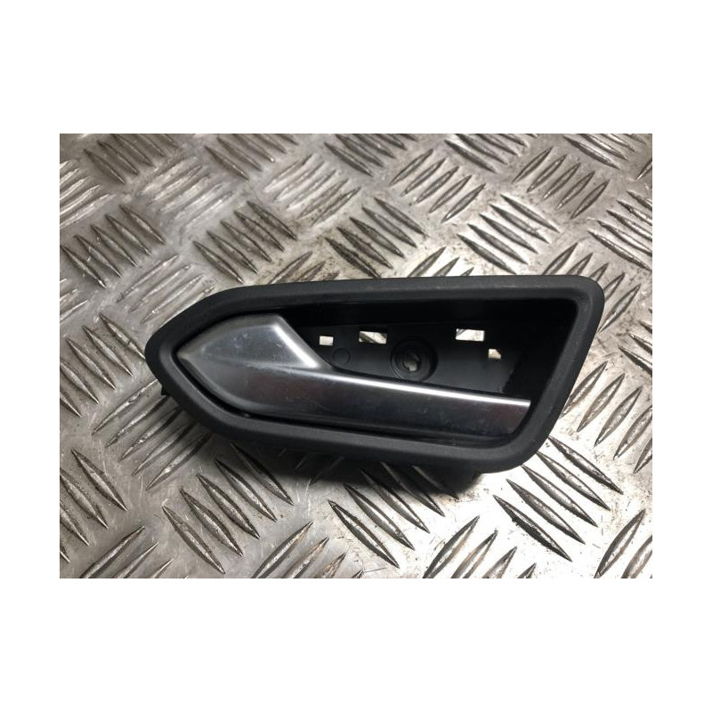 Poignee interieur avant gauche RENAULT CAPTUR 2 PHASE 1 d’occasion