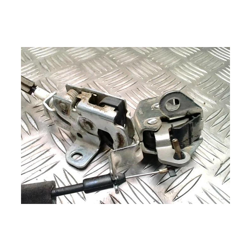 Poignee interieur porte de coffre droite CITROEN NEMO d’occasion