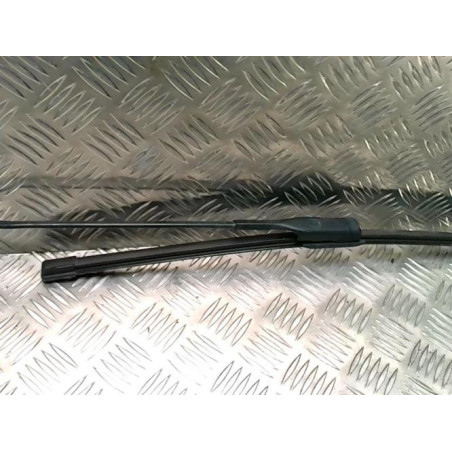 Bras essuie glace avant droit AUDI A4 3 AVANT PHASE 1 BREAK d’occasion