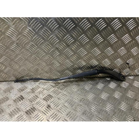 Bras essuie glace avant gauche DACIA DUSTER 2 PHASE 1 d’occasion