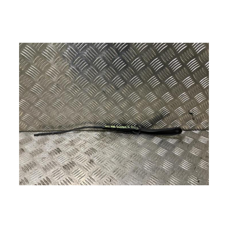 Bras essuie glace avant gauche DACIA DUSTER 2 PHASE 1 d’occasion