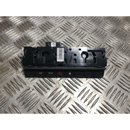 Bouton de warning RENAULT CAPTUR 2 PHASE 1 d’occasion