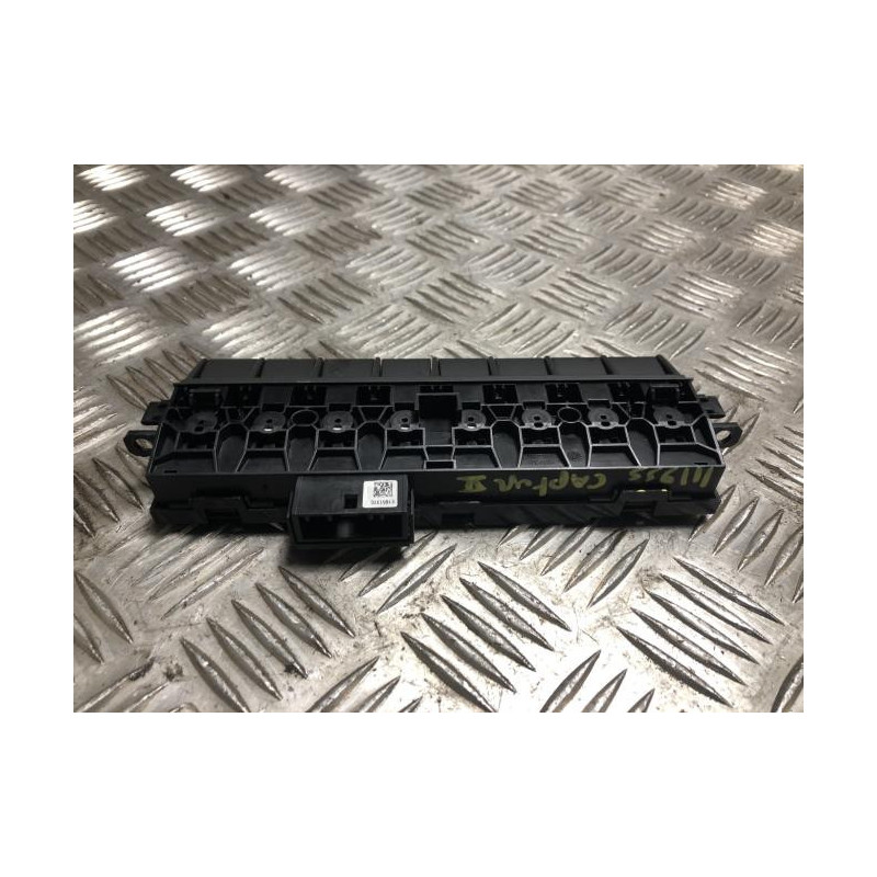 Bouton de warning RENAULT CAPTUR 2 PHASE 1 d’occasion