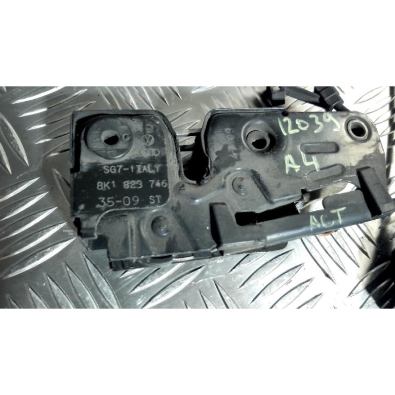 Serrure de capot AUDI A4 3 AVANT PHASE 1 BREAK d’occasion