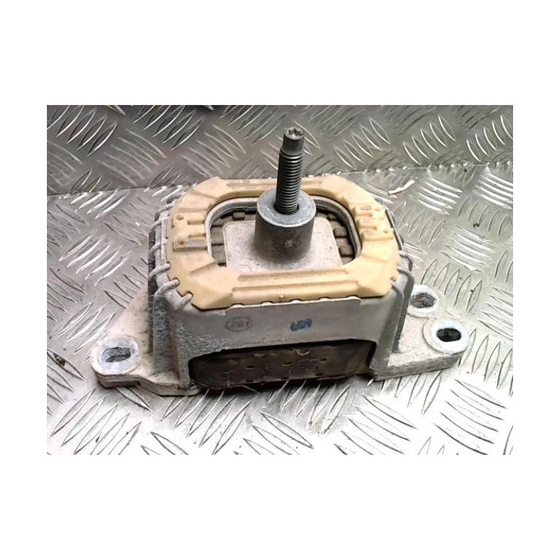 Support moteur droit PEUGEOT EXPERT 2 d’occasion