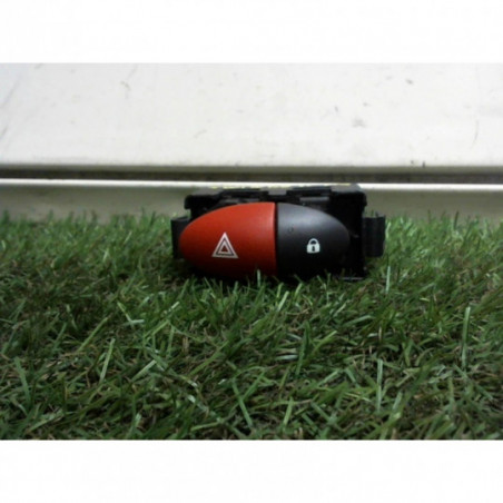 Bouton de warning RENAULT TWINGO II PHASE 1 d’occasion