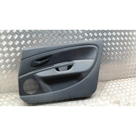Panneau de porte avant droit FIAT GRANDE PUNTO d’occasion