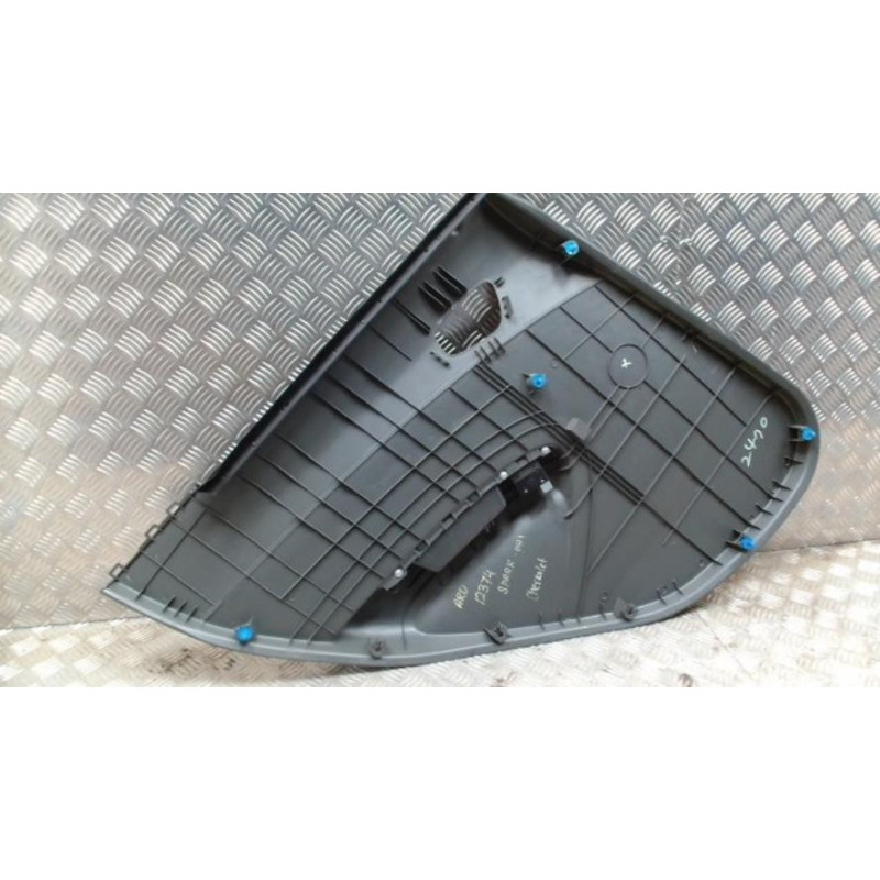 Panneau de porte arriere droit CHEVROLET SPARK PHASE 1 d’occasion