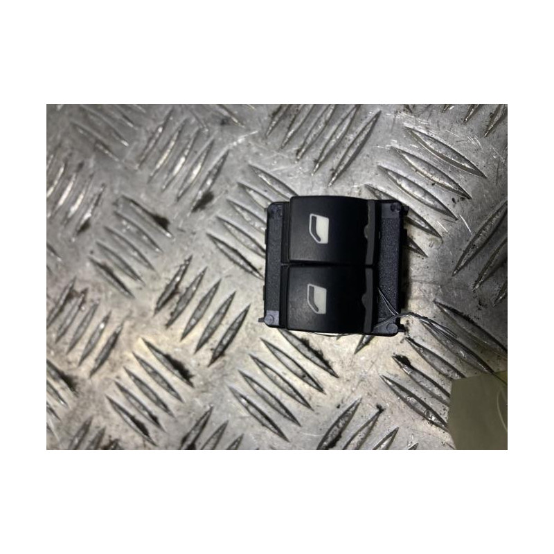 Interrupteur de leve vitre avant gauche CITROEN C3 3 PHASE 2 d’occasion