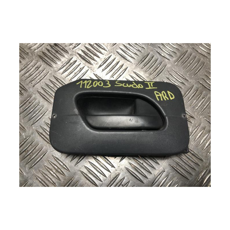 Poignee interieur arriere droit FIAT SCUDO 2 d’occasion