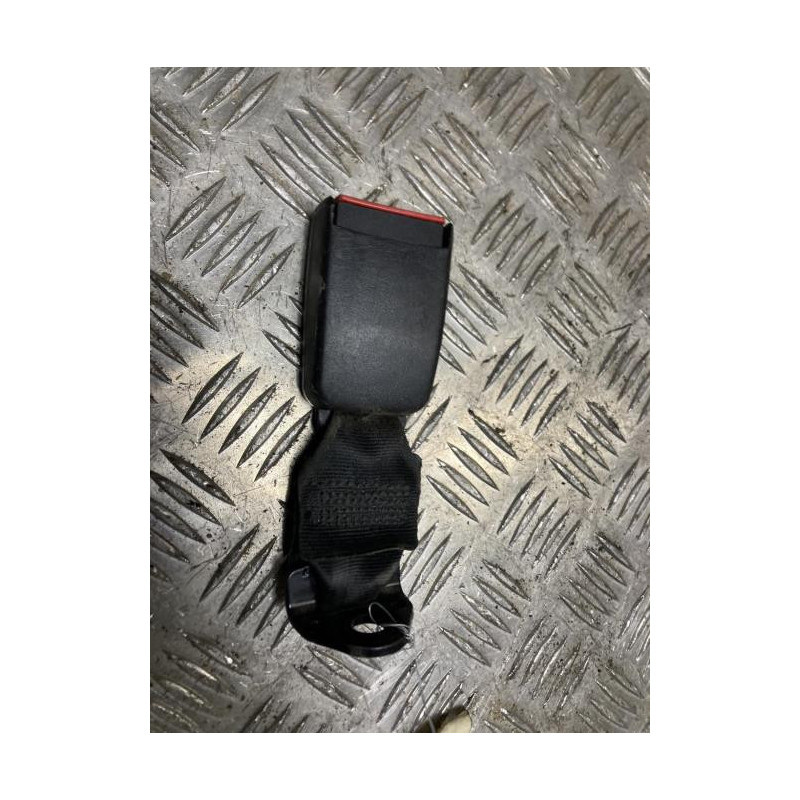 Attache ceinture arriere droit RENAULT CLIO 1 PHASE 3 d’occasion