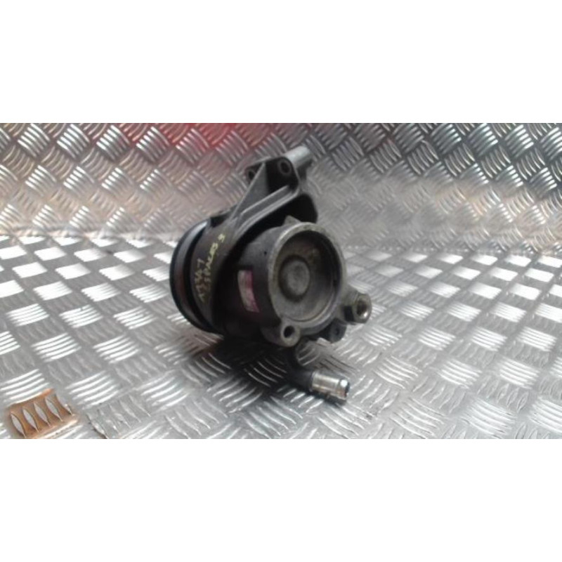 Pompe de direction VOLKSWAGEN GOLF 5 d’occasion