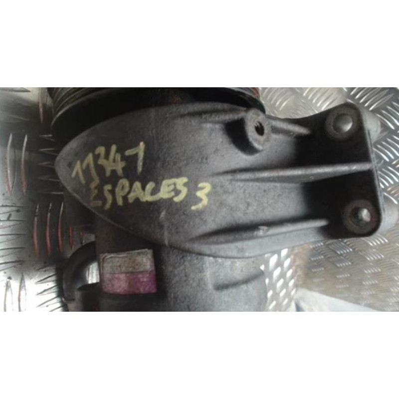 Pompe de direction VOLKSWAGEN GOLF 5 d’occasion