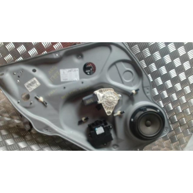 Moteur leve vitre arriere gauche MERCEDES CLASSE B 245 PHASE 1 d’occasion