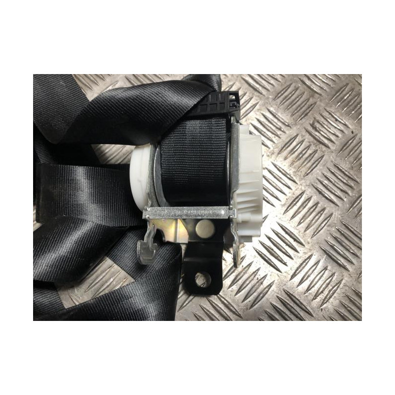 Ceinture arriere centrale PEUGEOT 5008 2 PHASE 2 d’occasion