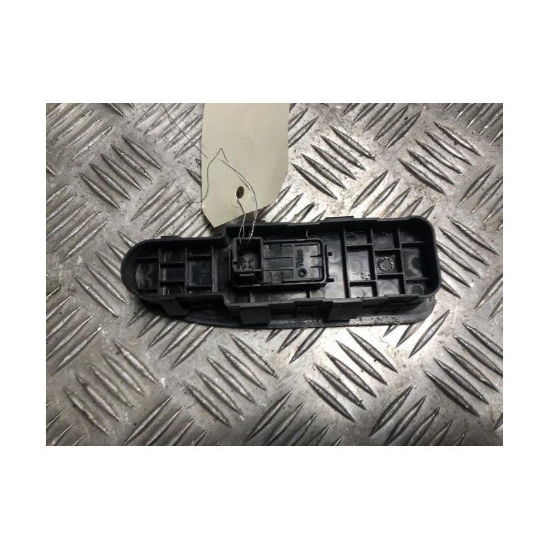 Interrupteur de leve vitre avant droit FIAT SCUDO 2 d’occasion