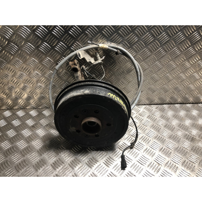 Fusee arriere droit DACIA DUSTER 2 PHASE 1 d’occasion