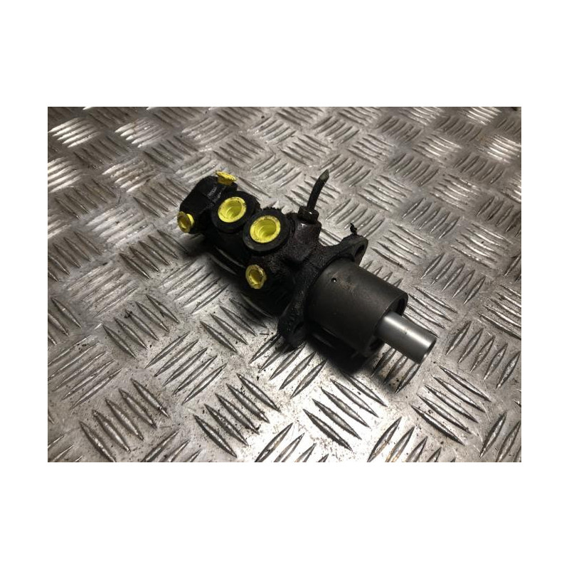 Maitre cylindre (freinage) RENAULT SUPER 5 d’occasion