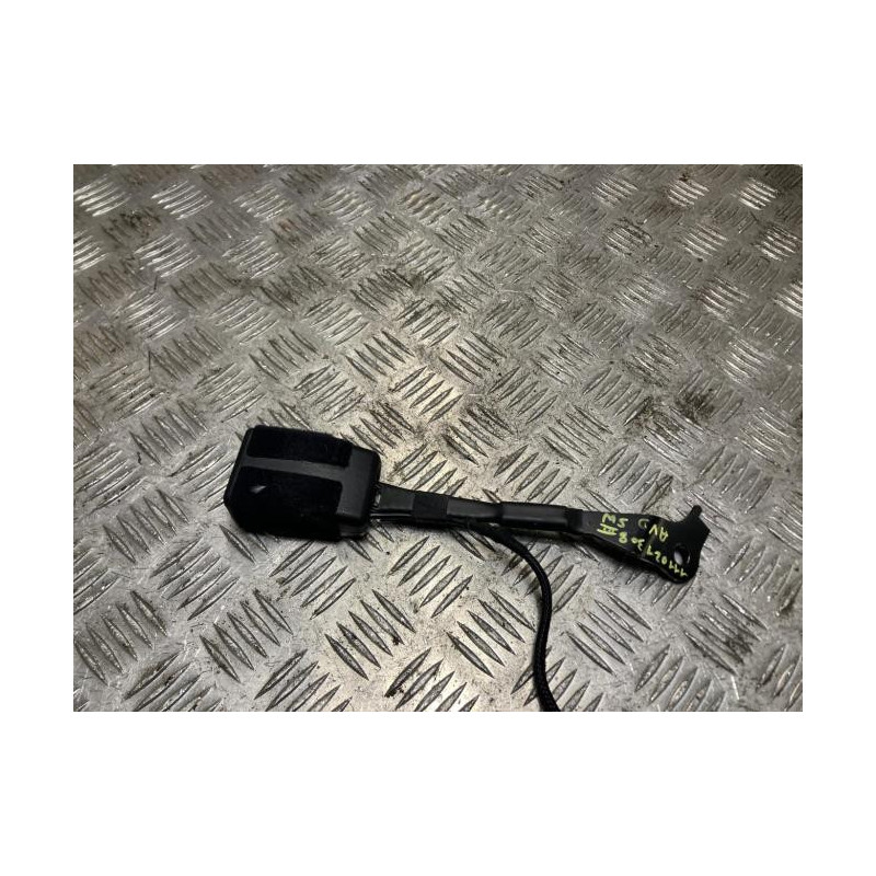 Attache ceinture avant droit PEUGEOT 308 3 SW BREAK d’occasion