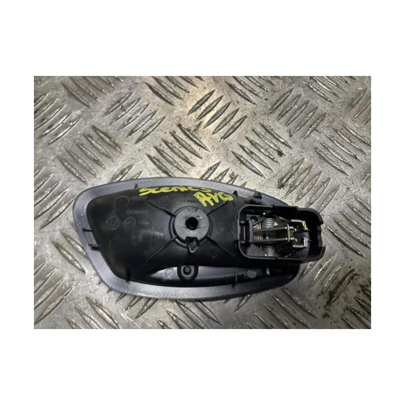 Poignee interieur avant gauche RENAULT SCENIC 3 PHASE 1 d’occasion