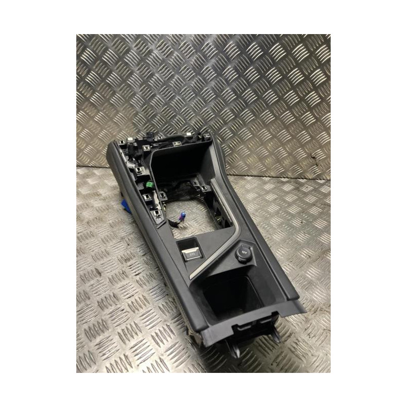 Console central (interieur plastique) PEUGEOT 308 3 SW BREAK d’occasion