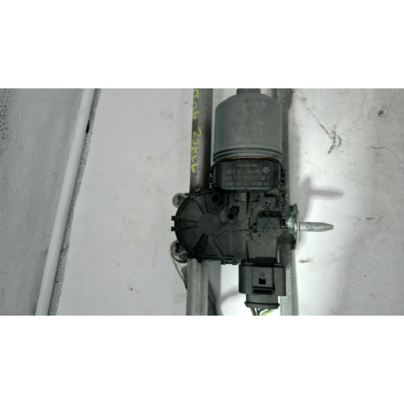 Moteur essuie glace avant droit VOLKSWAGEN POLO 5 PHASE 1 d’occasion
