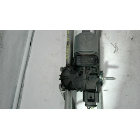 Moteur essuie glace avant droit VOLKSWAGEN POLO 5 PHASE 1 d’occasion