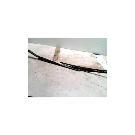 Bras essuie glace avant gauche SKODA OCTAVIA 1 PHASE 2 BREAK d’occasion